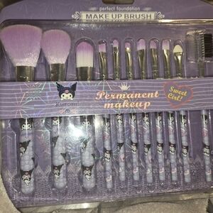 Hello Kitty Lavender 15-Piece Makeup Brush Set